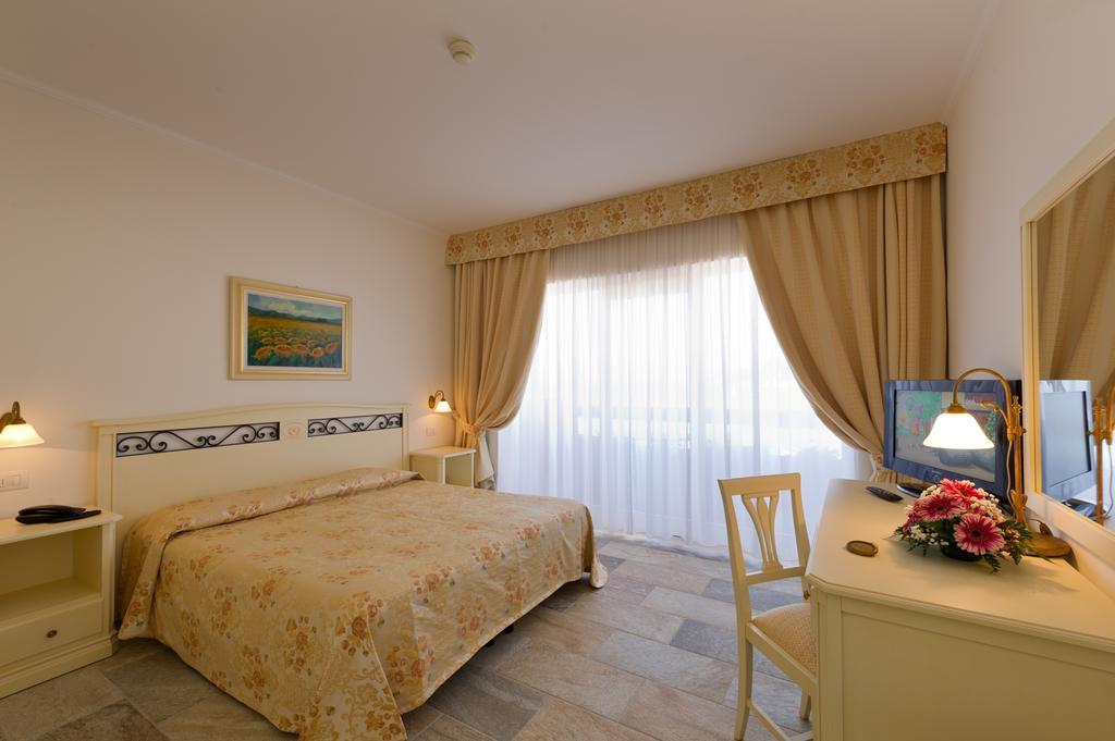 Hotel Del Golfo Проккио Экстерьер фото