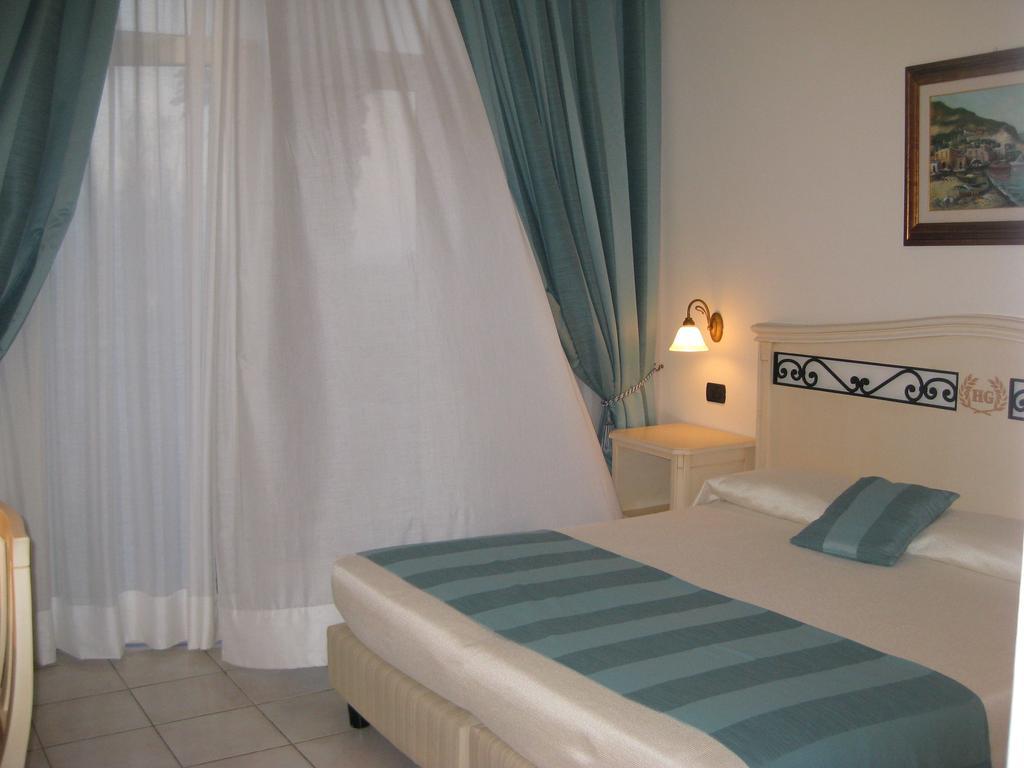 Hotel Del Golfo Проккио Экстерьер фото