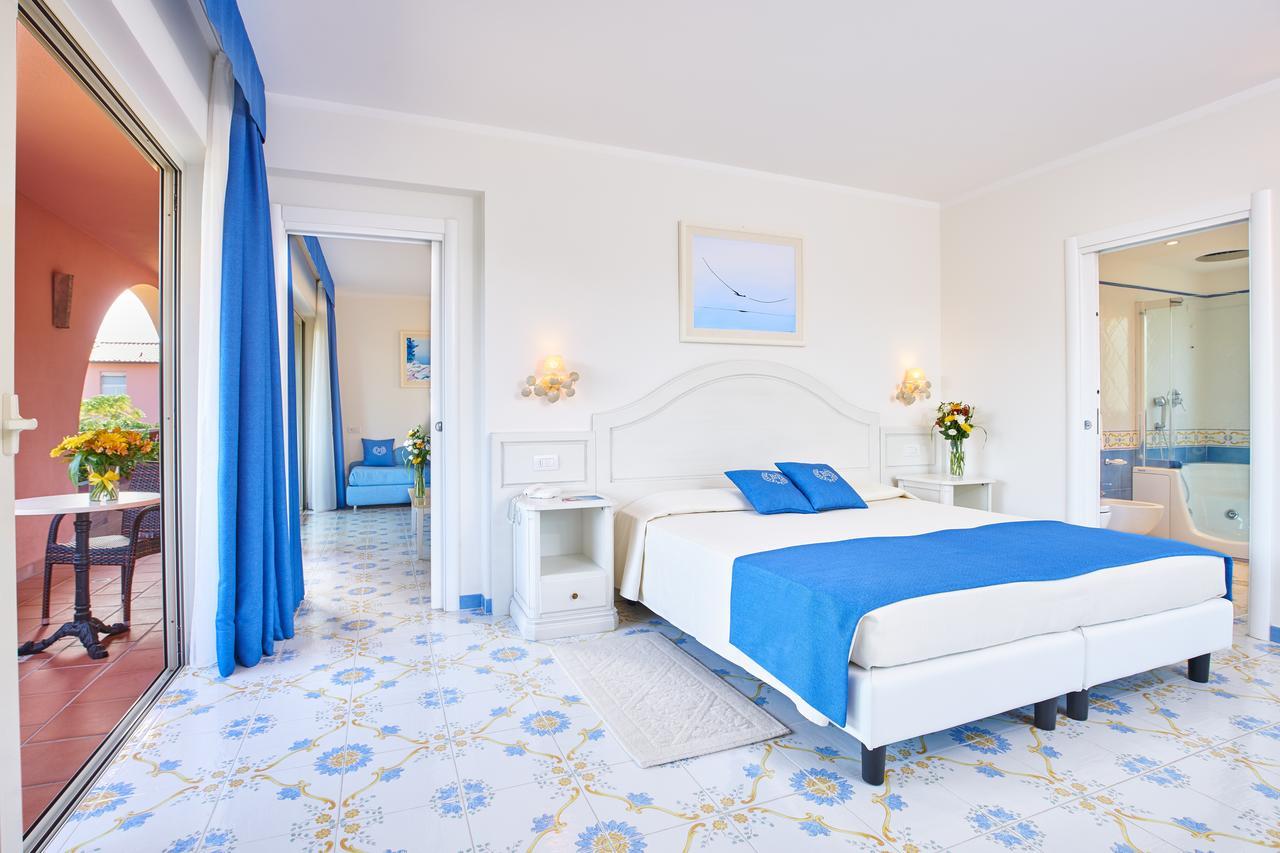 Hotel Del Golfo Проккио Экстерьер фото