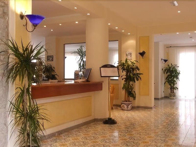 Hotel Del Golfo Проккио Экстерьер фото
